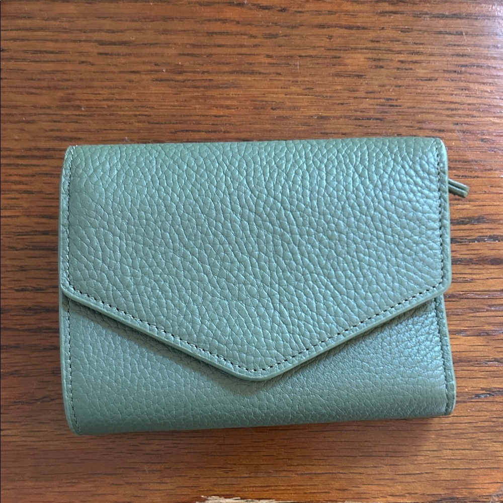 Chic Olive Women's Wallet